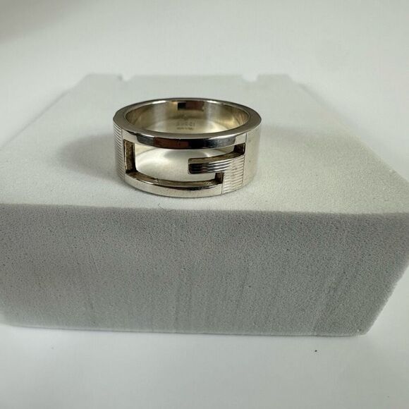 Gucci G Logo Sterling Silver Ring‎ - Picture 1 of 7